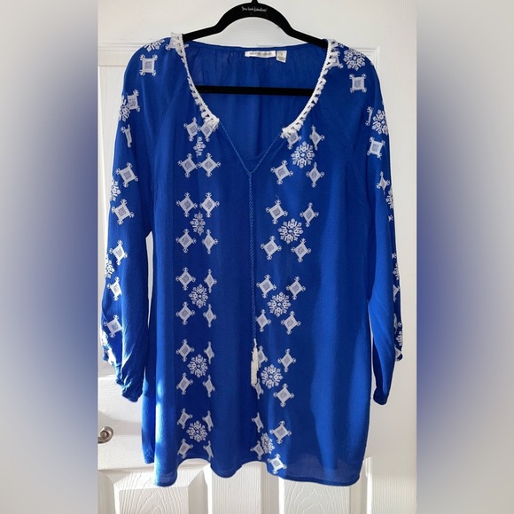 JohnPaulRichard Tops - JohnPaulRichard Royal Blue Tunic with White Embroidery Large
